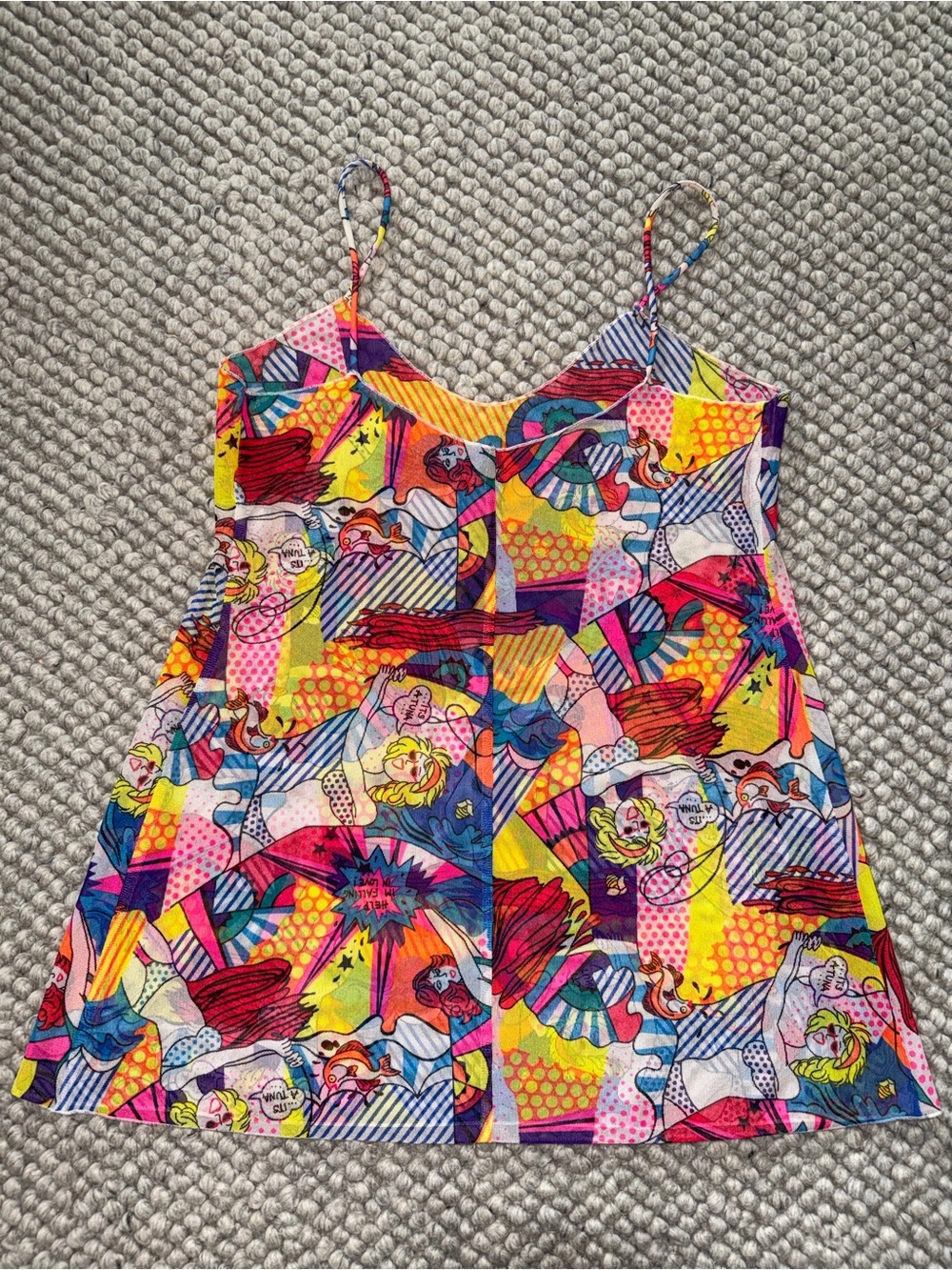 Retro Comic Style Sheer Tank - Picture 4 of 4
